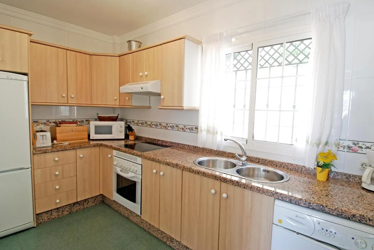 Apartamentos Hc Burriana Playa Nerja Spanje
