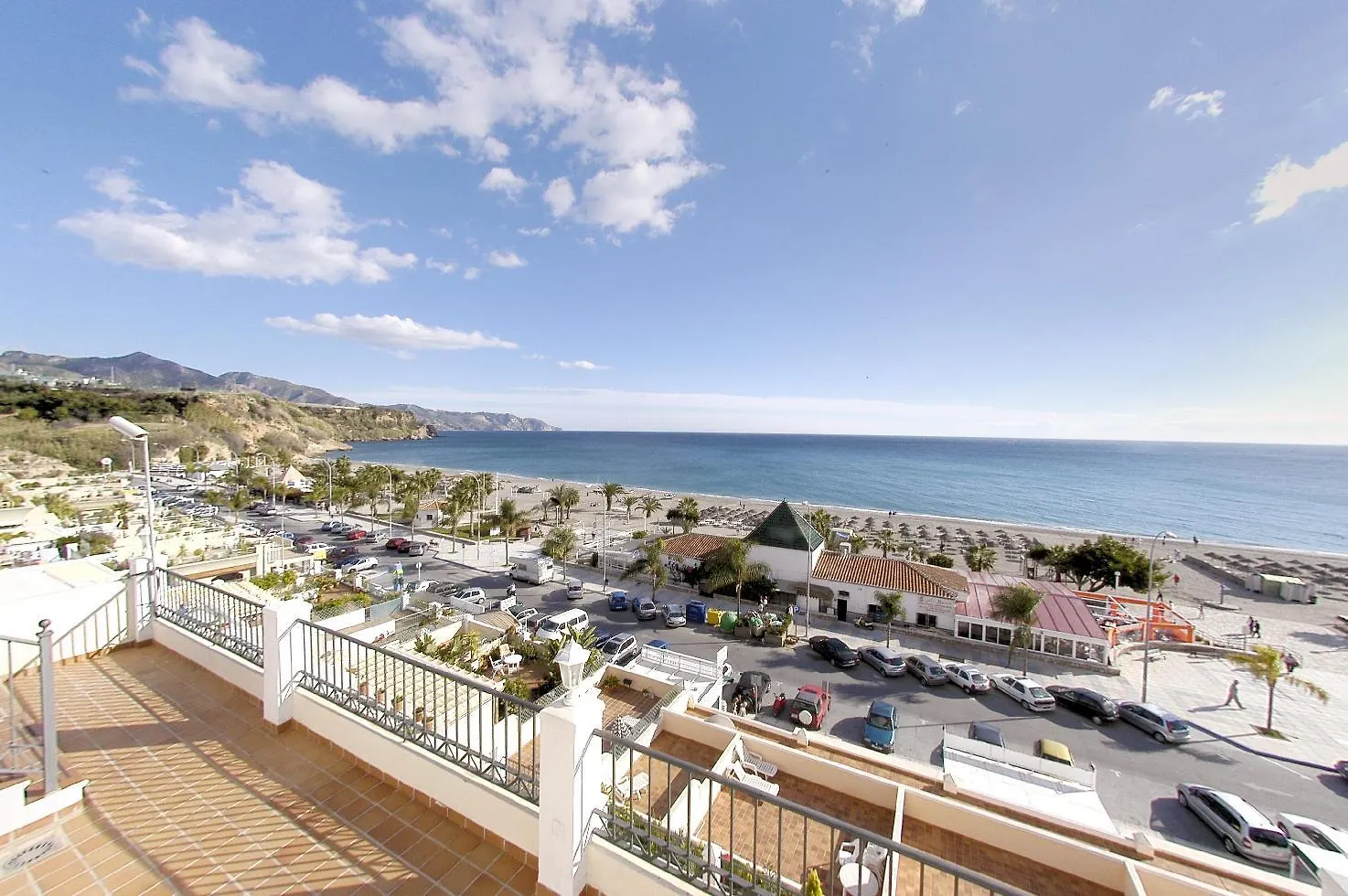 Apartamentos Hc Burriana Playa Nerja