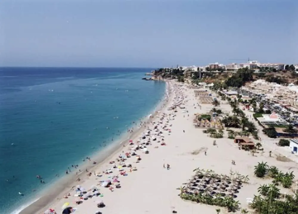 Apartamentos Hc Burriana Playa Nerja